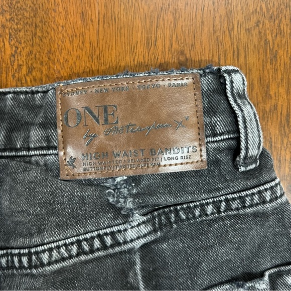 One Teaspoon High Waist Bandit Shorts Size 25 - Picture 7 of 9